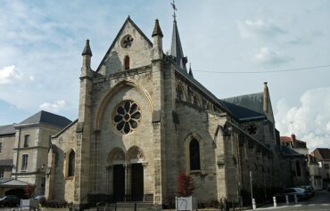 960px-Cusset_-_Église_Saint-Saturnin_Pasteur_2014-06-12