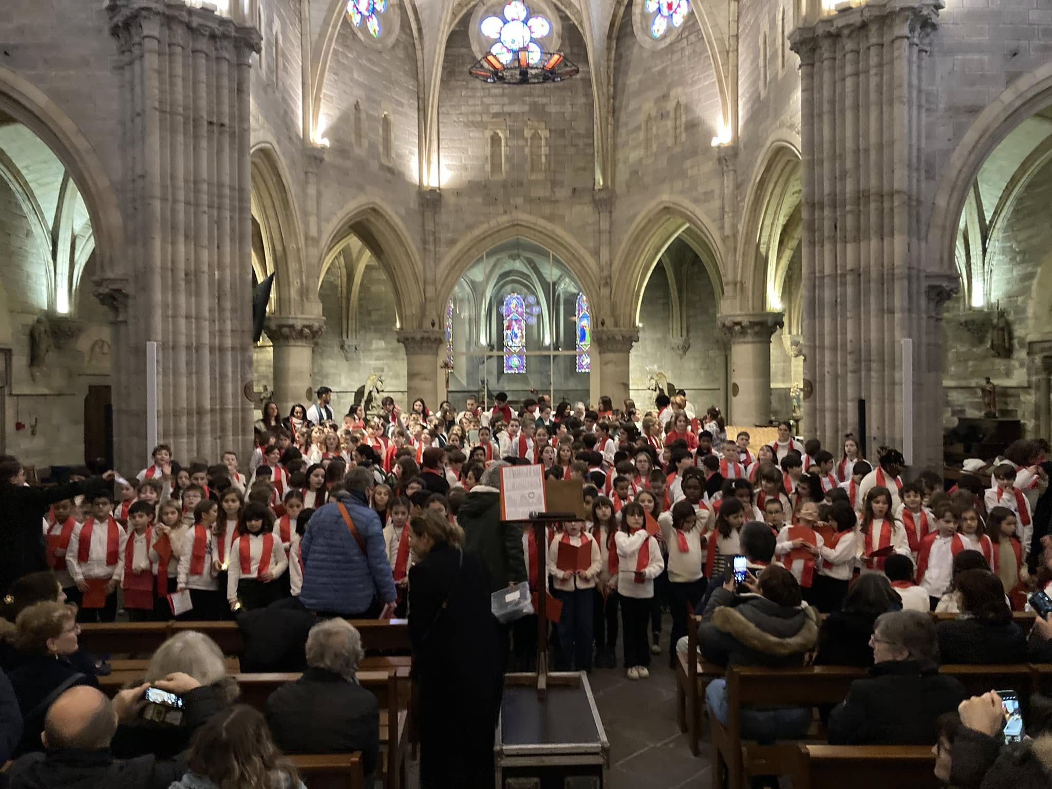 Concert "Chœur à Cœur" à l'église Saint Saturnin de Cusset : photos